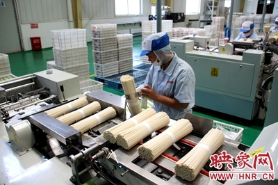 遂平振興路 品牌引領產業升級，企業擔當就業民生，農特產品暢銷四方